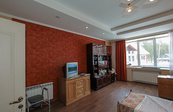 Продам коттедж в Академгородке, район Бердска, возле Речкуновского санатория п. Светлый ул. Черничная