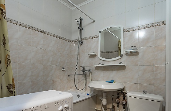 Снять посуточно квартиру в Академгородке на Полевой 10 возле Технопарка и клиники Мешалкина 