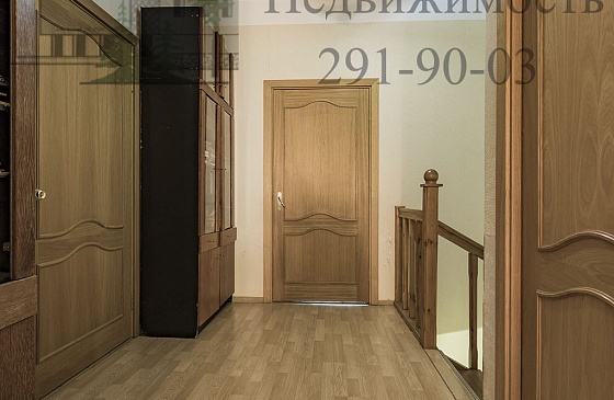 Купить четырёхкомнатную квартиру на Зелёной горке Академгородка Новосибирска.