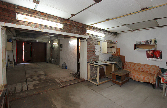 Продам капитальный гараж в щ районе Академгородка ГСК Спутник