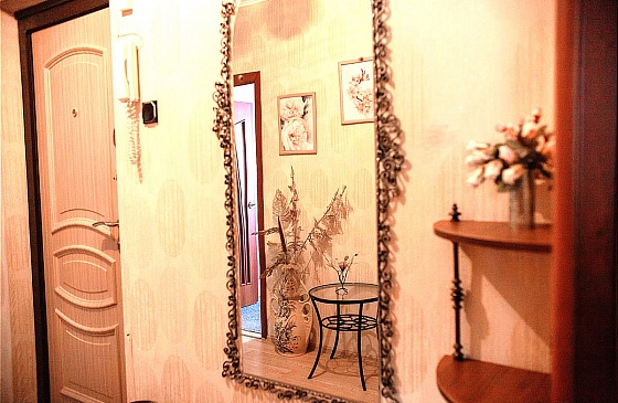 Снять 2 кв. посуточно в Академгородке от собственника рядом с кл. Мешалкина и НВВКУ 