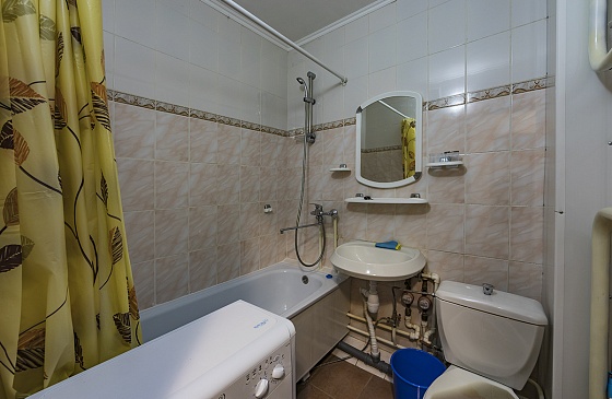 Снять посуточно квартиру в Академгородке на Полевой 10 возле Технопарка и клиники Мешалкина 