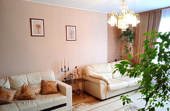 Снять 2 кв. посуточно в Академгородке от собственника рядом с кл. Мешалкина и НВВКУ 